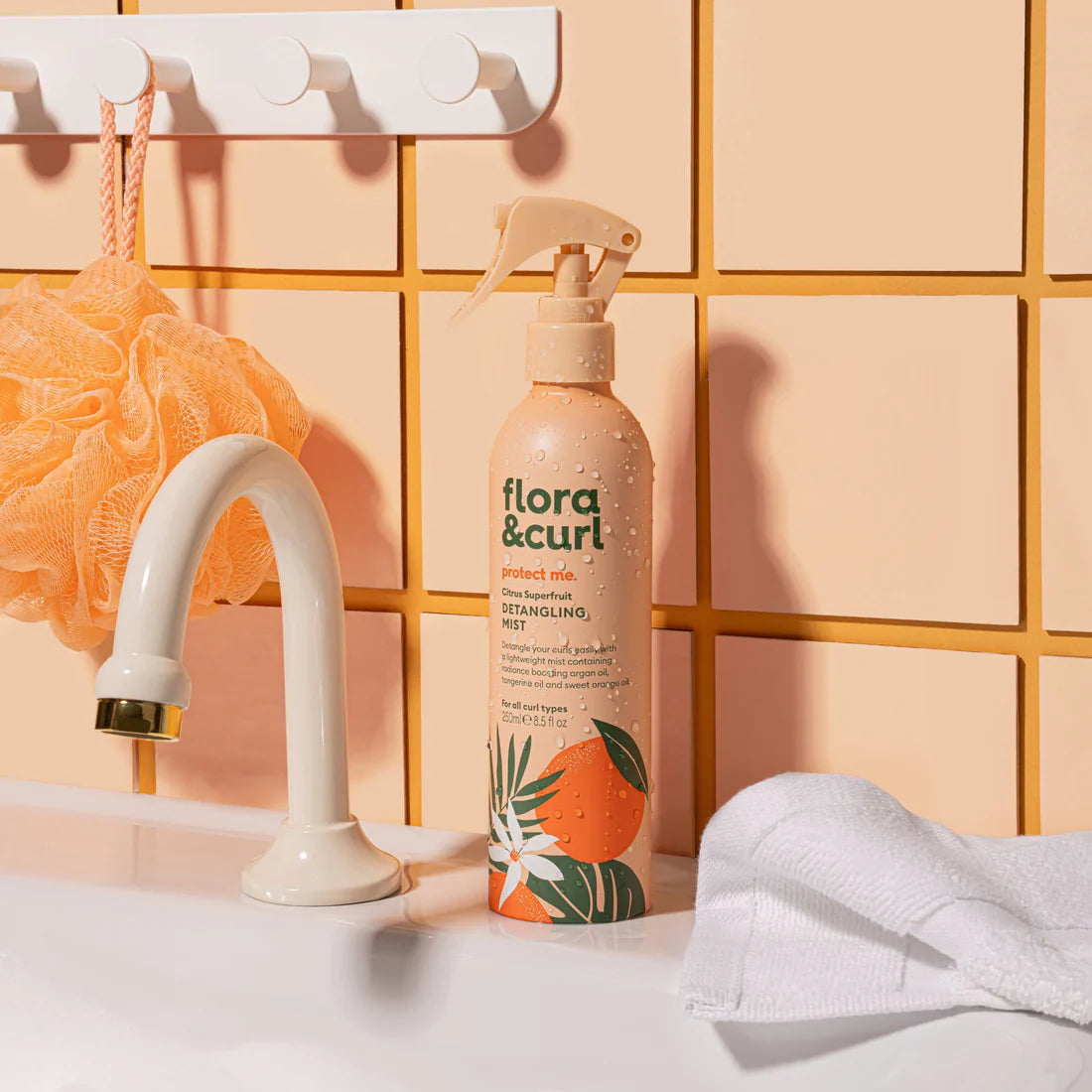 FLORA & CURL protect me Citrus Superfruit Detangling Mist 250ml